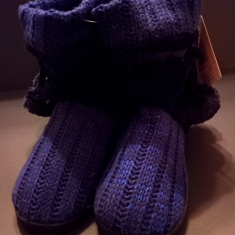 MUK LUKS Womens boots, XL 11-12, Navy
